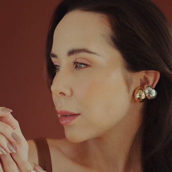 4748 - Brinco Vírgula
4210 - Anel Duo Gota G