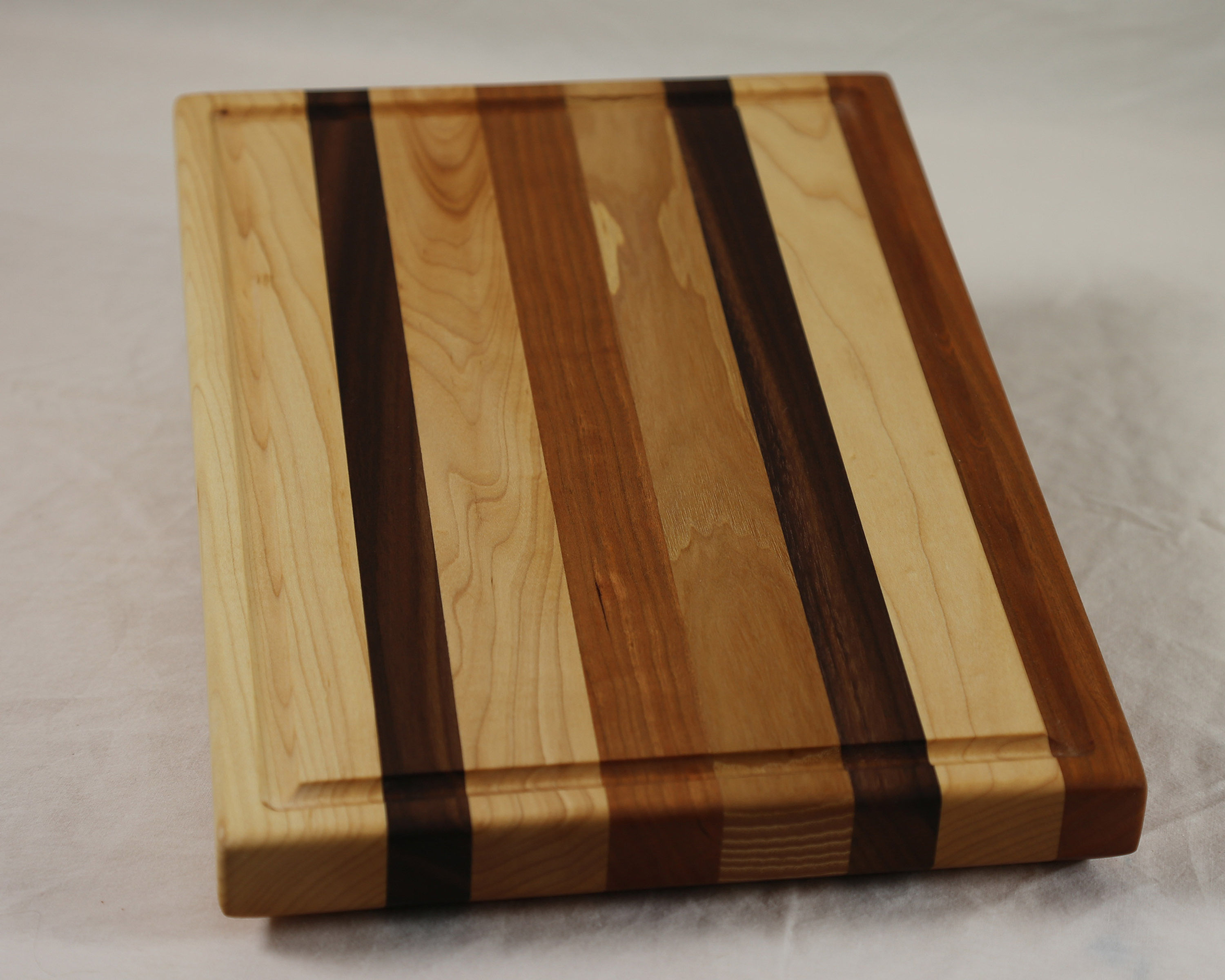 Edge Grain Cutting Board