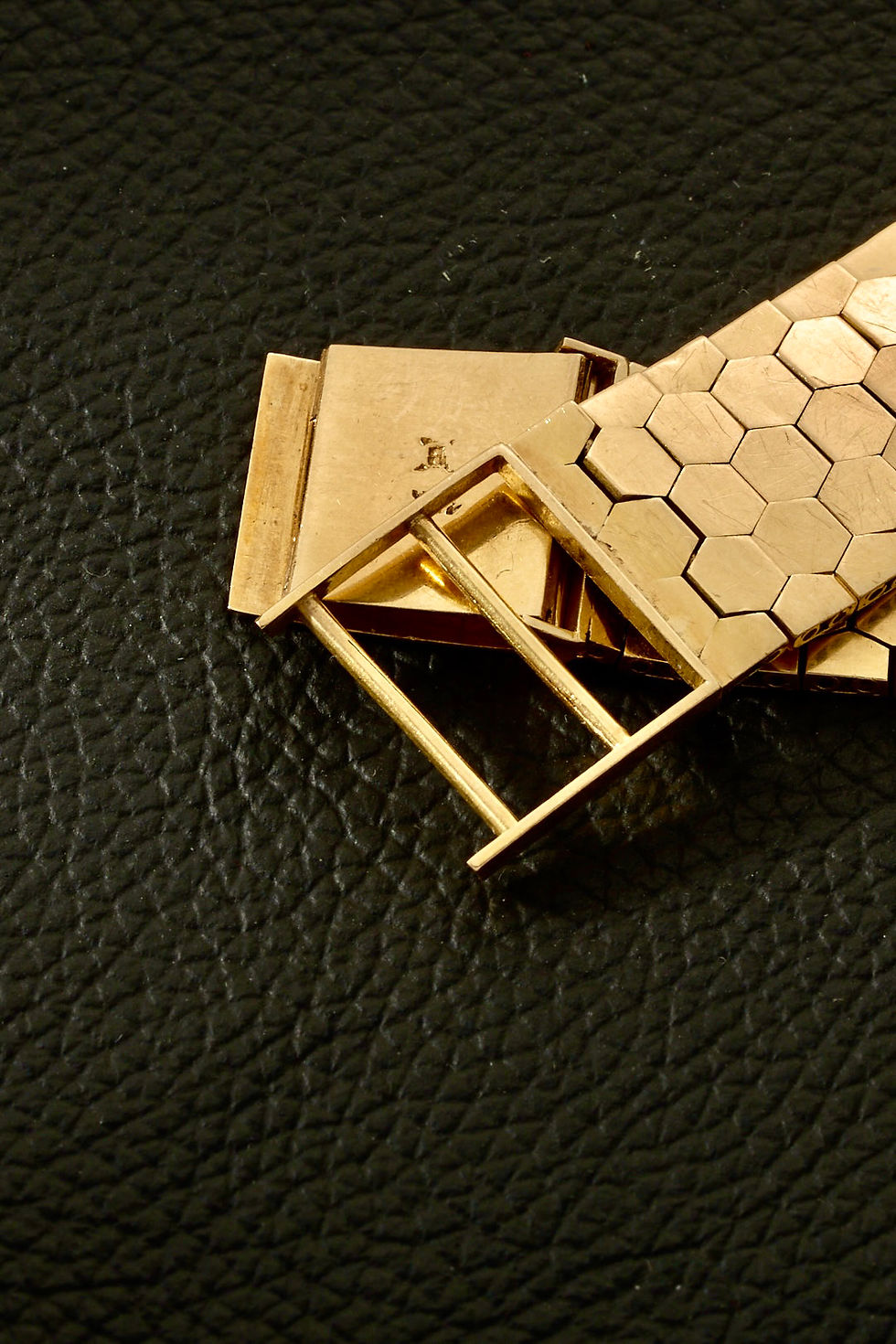 Thumbnail: Vintage scale-link bracelet