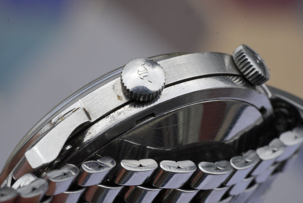 Thumbnail: Jaeger Lecoultre Memovox E855