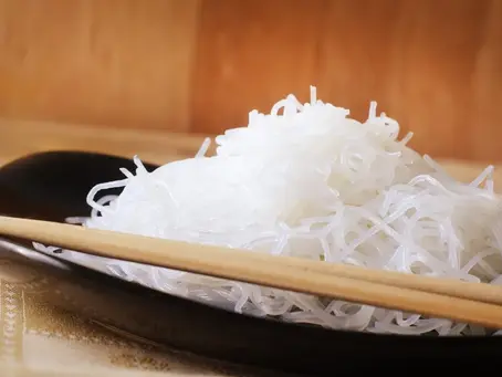 Rice Noodles Market By Type - Fresh Rice Noodles, Dried Rice Noodles, Instant Rice Noodles. By Application - Home Usage, Commercial usage