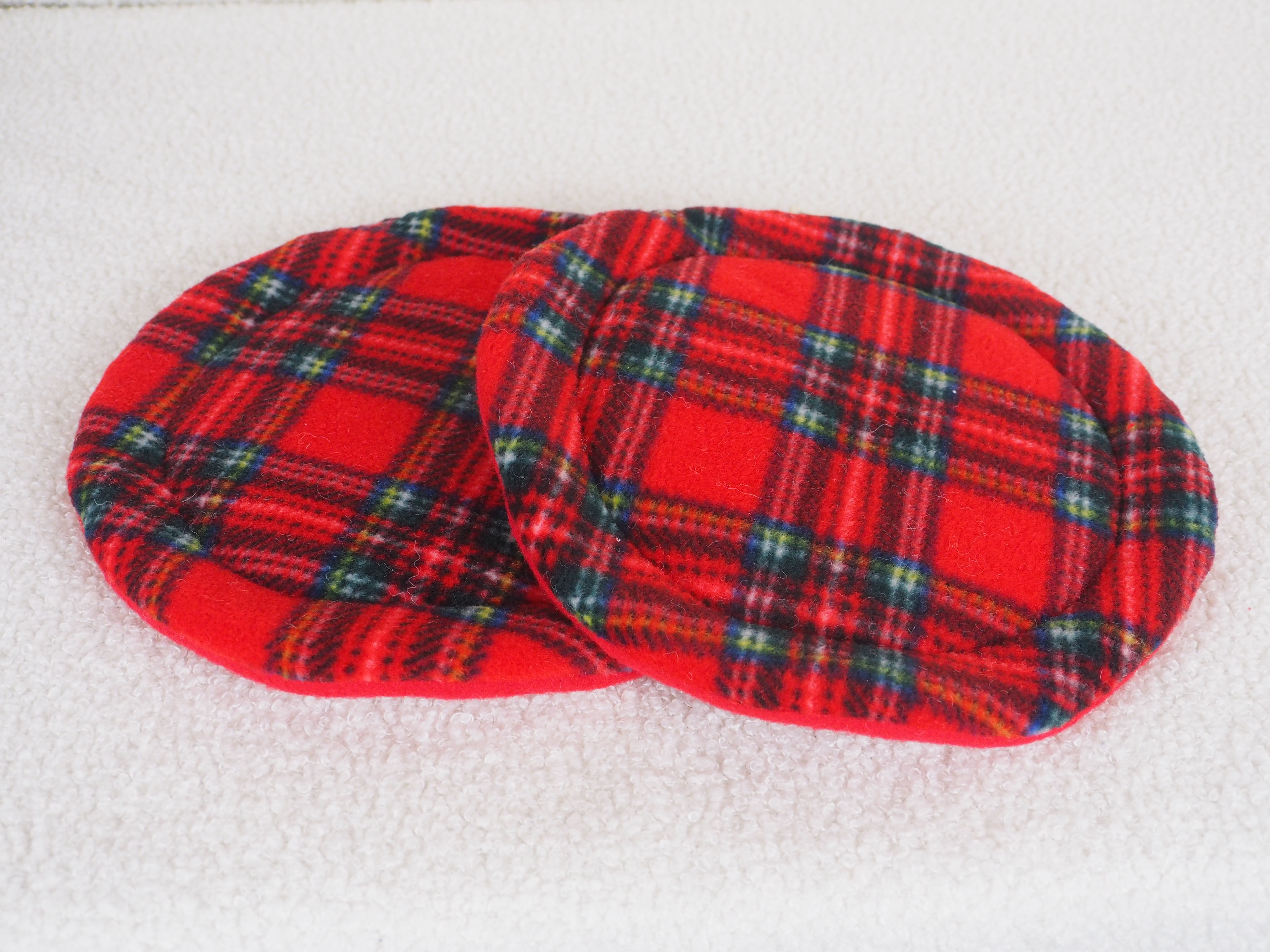2x Red Tartan Round Pee Pads