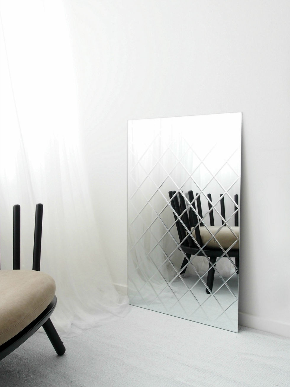 Thumbnail: Harlequin Mirror Clear