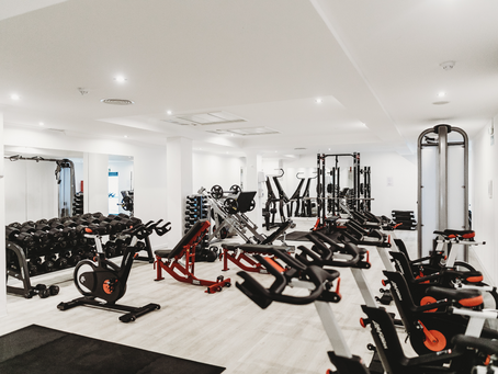 Bedrijfsfitnessruimtes Inrichten: Stappen naar een Gezondere en Productievere Werkplek.