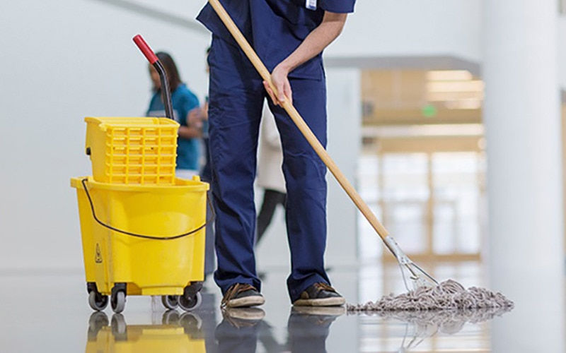 tork-cleaning-floors-800x500.jpg_w=800&h=800&imPolicy=dynamic.jpg