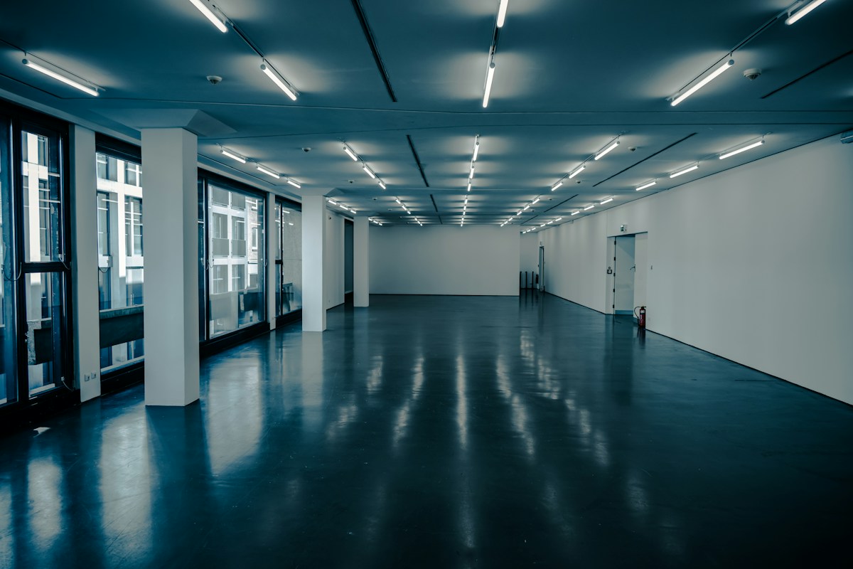 Spacious exhibition hall suitable for a branded XR activation