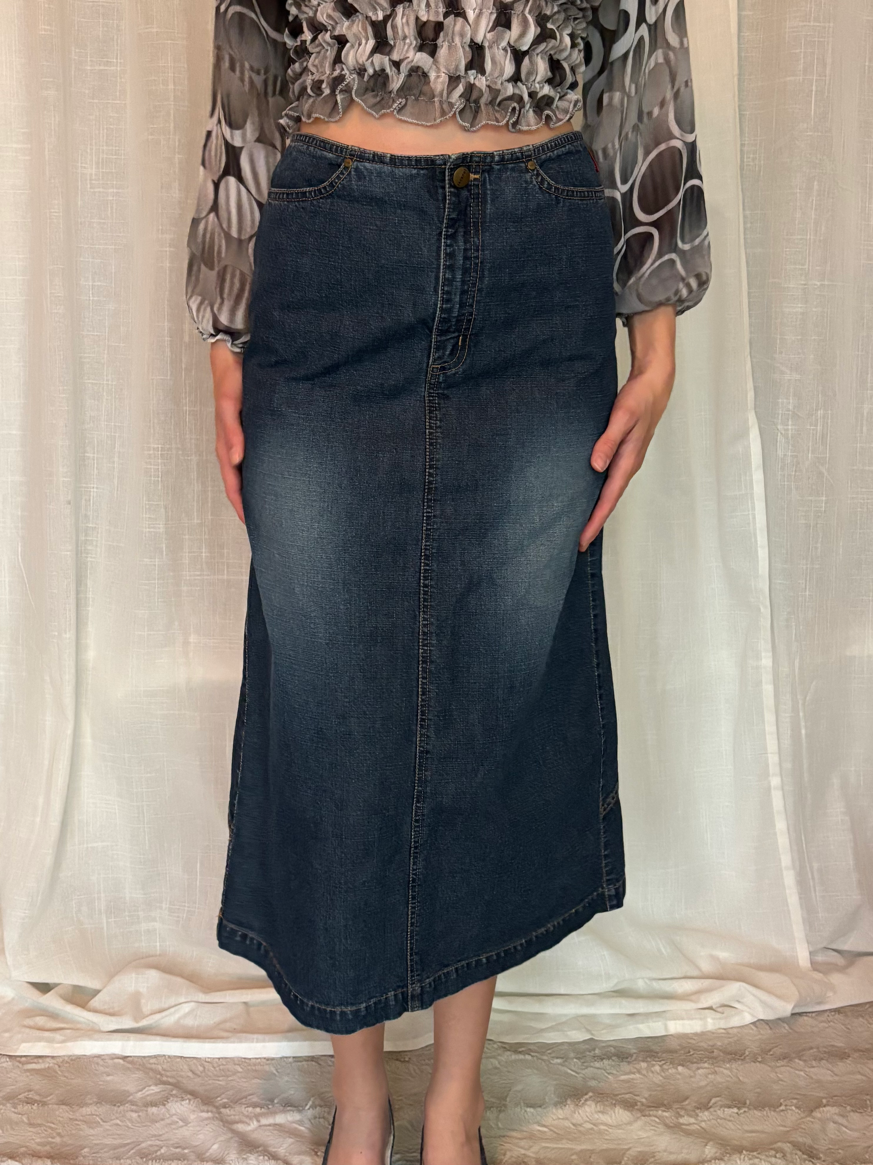 Denim Midi Skirt in Dark Blue Wash – S