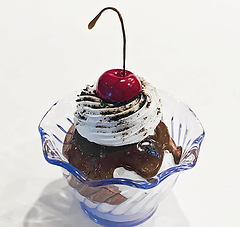 Cookies & Cream Fake Ice Cream Sundae 3.5"x4.5"