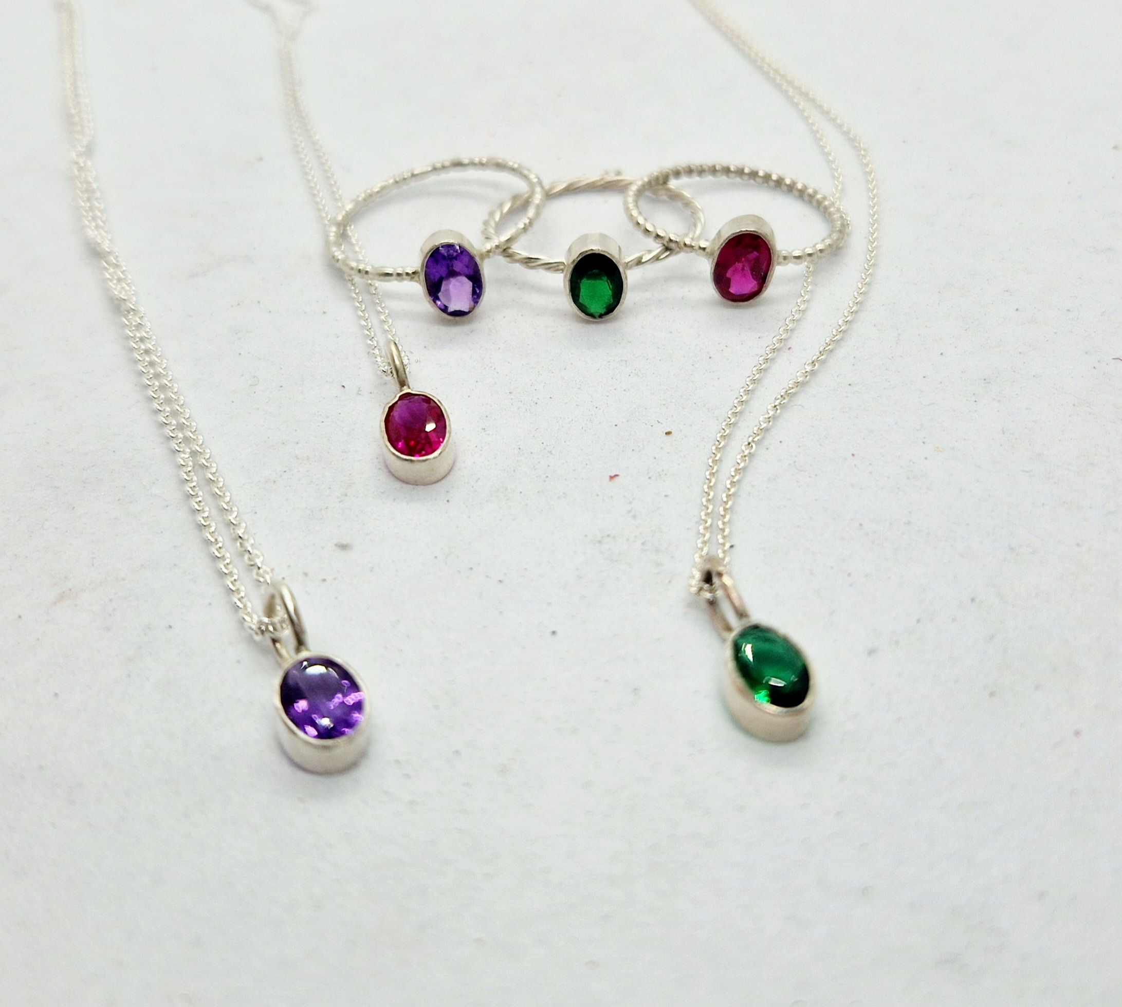 Hanger ovaal steentje