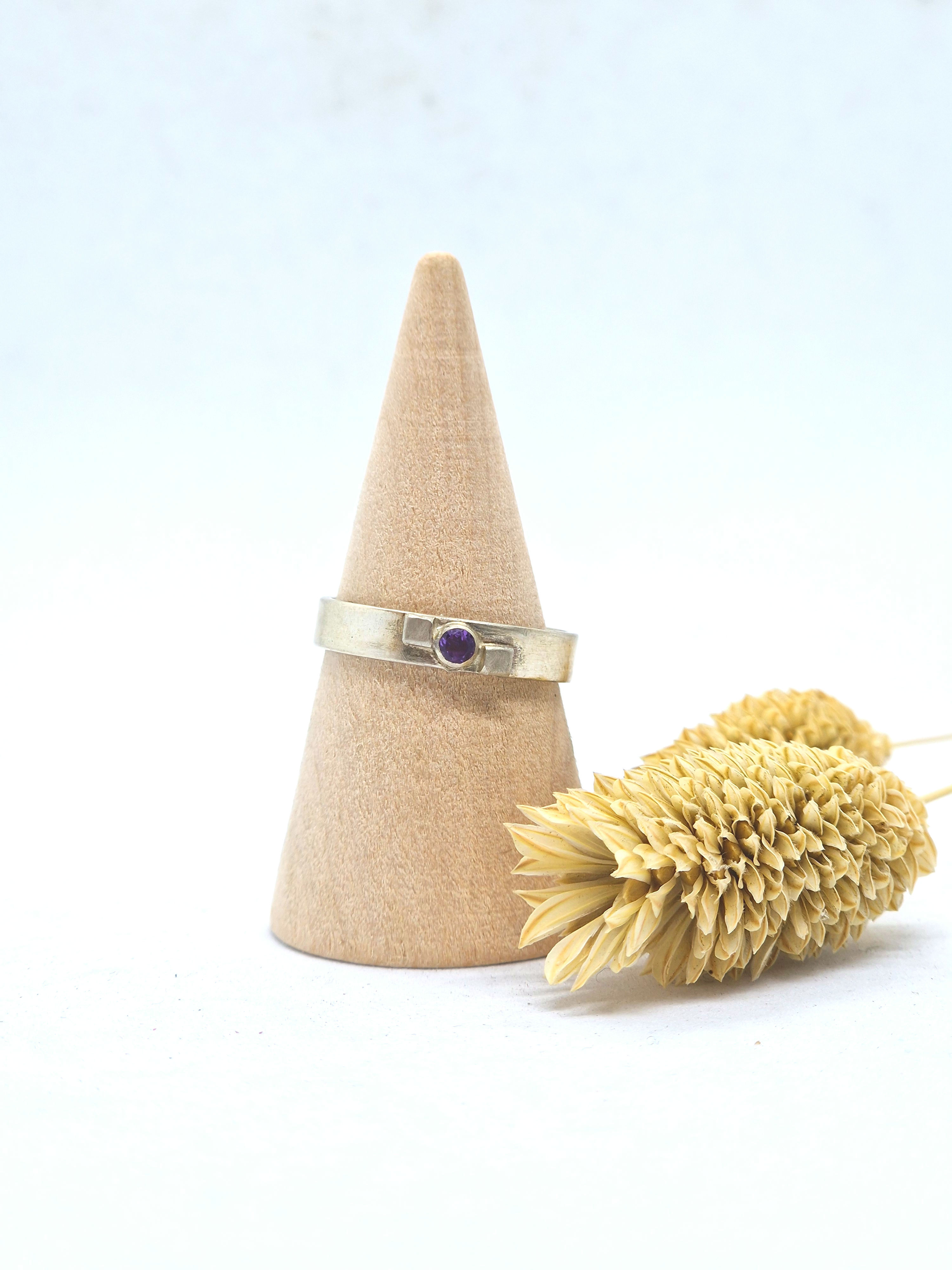 Zilveren ring met Amethist 