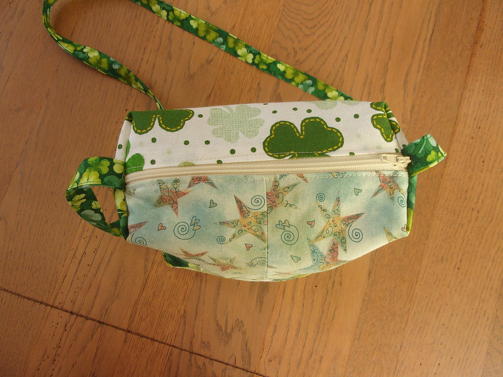 Thumbnail: Zippered Patchwork Shamrock Shoulder Purse