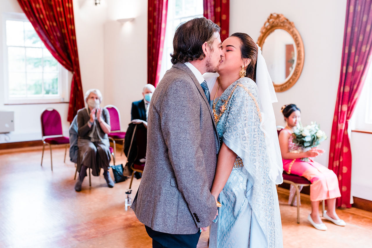 Hertford County Hall Wedding in Hertfordshire 003