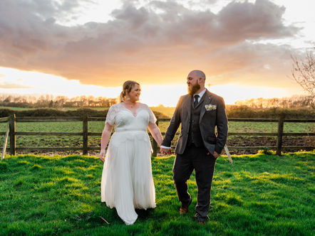 MILLING BARN WEDDING PHOTOGRAPHY | JORDAN AND JOSH |  BRIDE Q&A