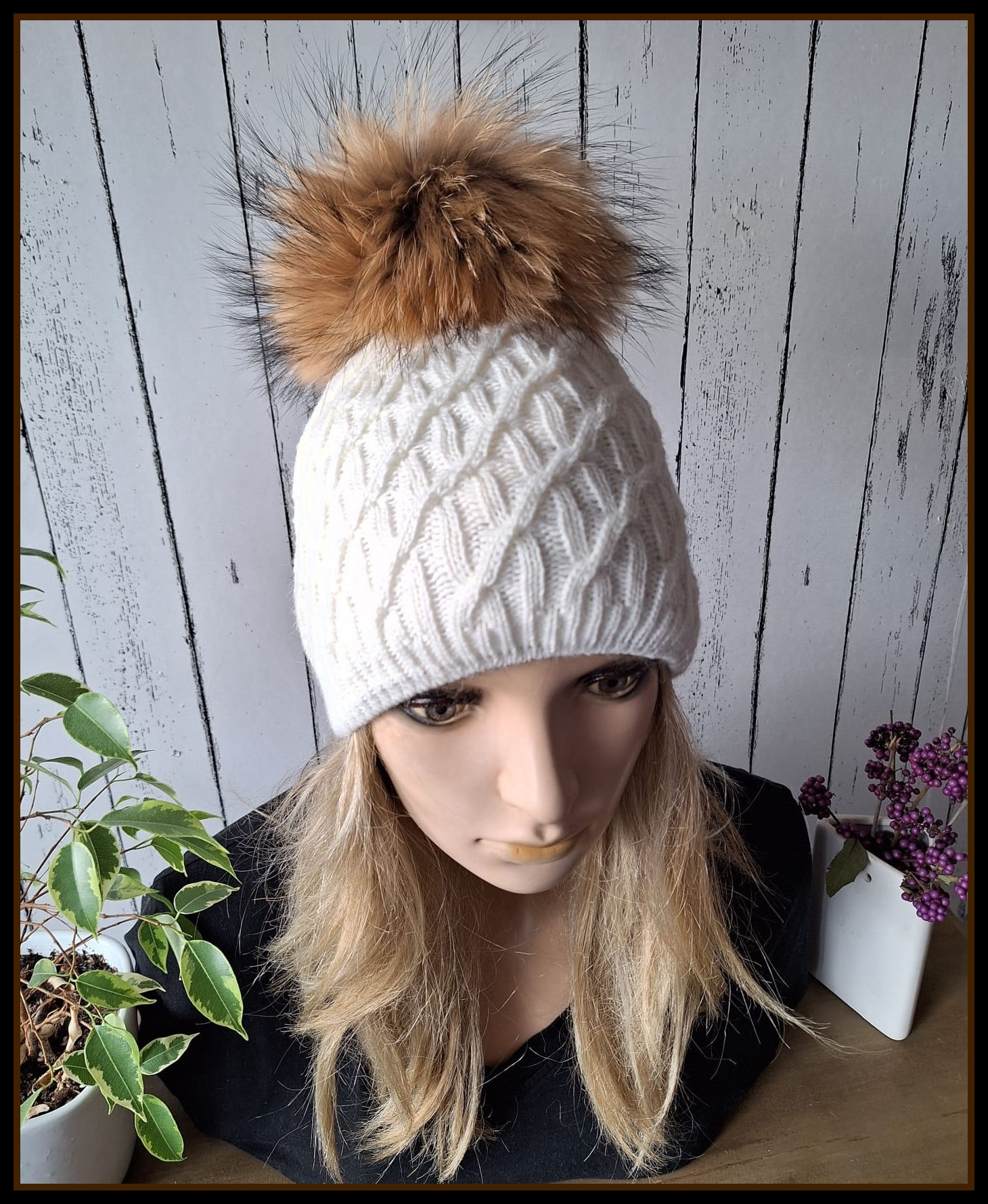 Bommelmütze - Echt XXL Fellbommel fine Raccoon