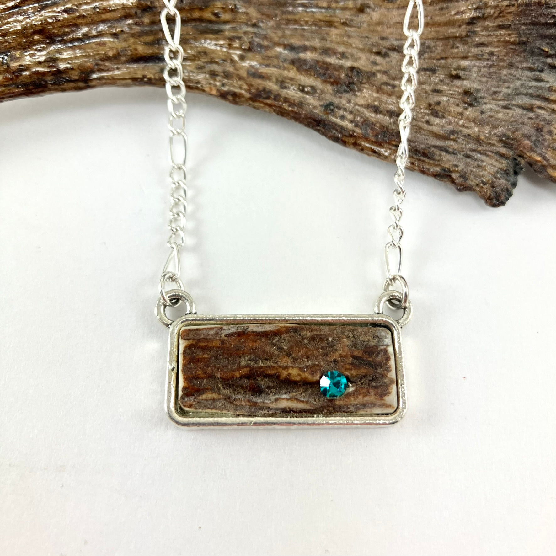 Rustic Antler Necklace_HSP_Zicron