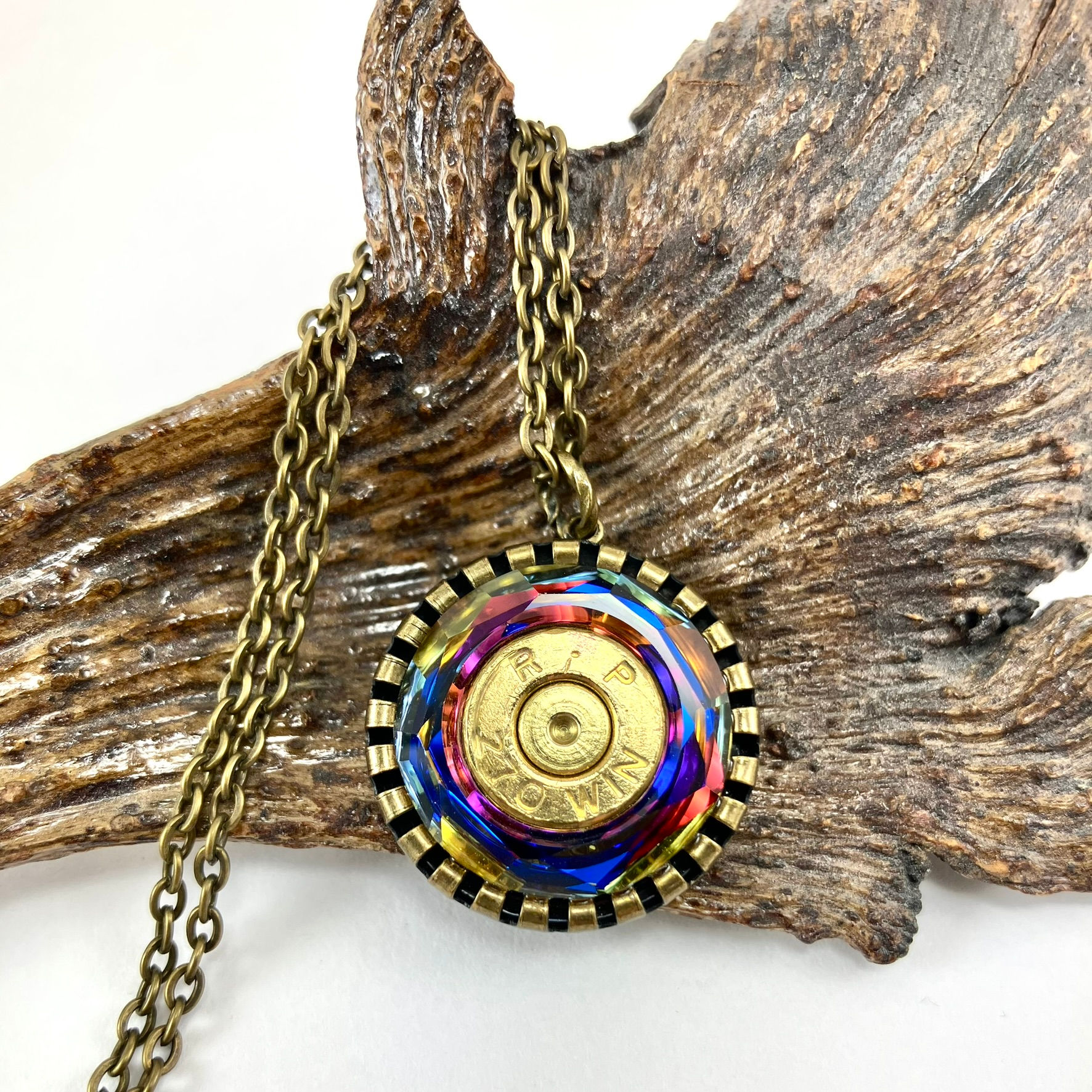 Medallion Necklace_BrLg_Volcano