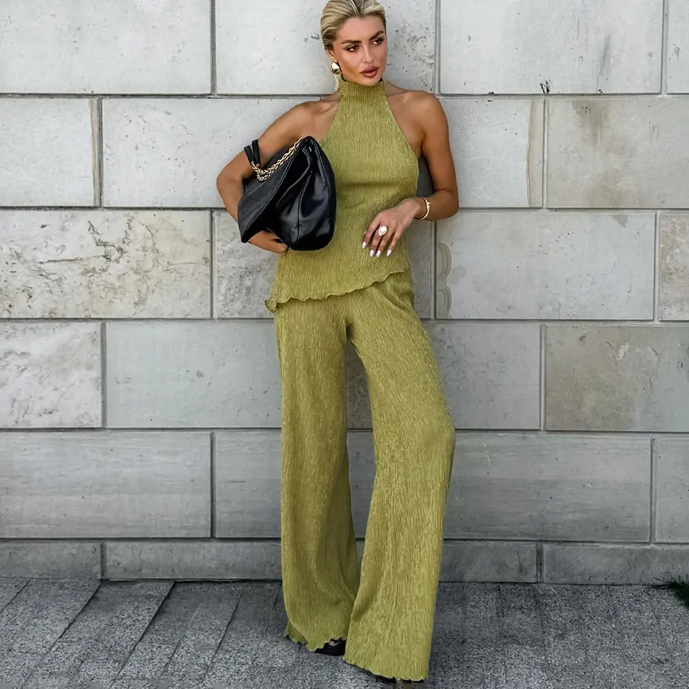 Women's Sleeveless & Backless Green Two-Piece Set