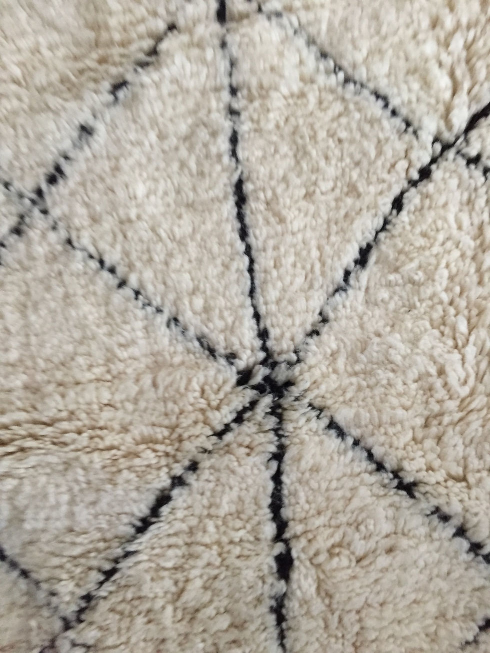 Thumbnail: Moroccan Genuine 100% Wool Beni Ourain Rug (BO49)