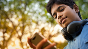 How Social Media Affects Mental Health