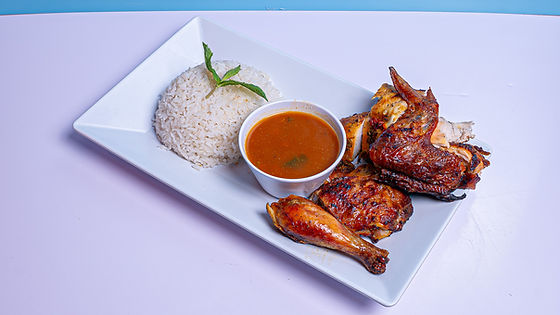 1/2 Pollo Arroz y Habichuela