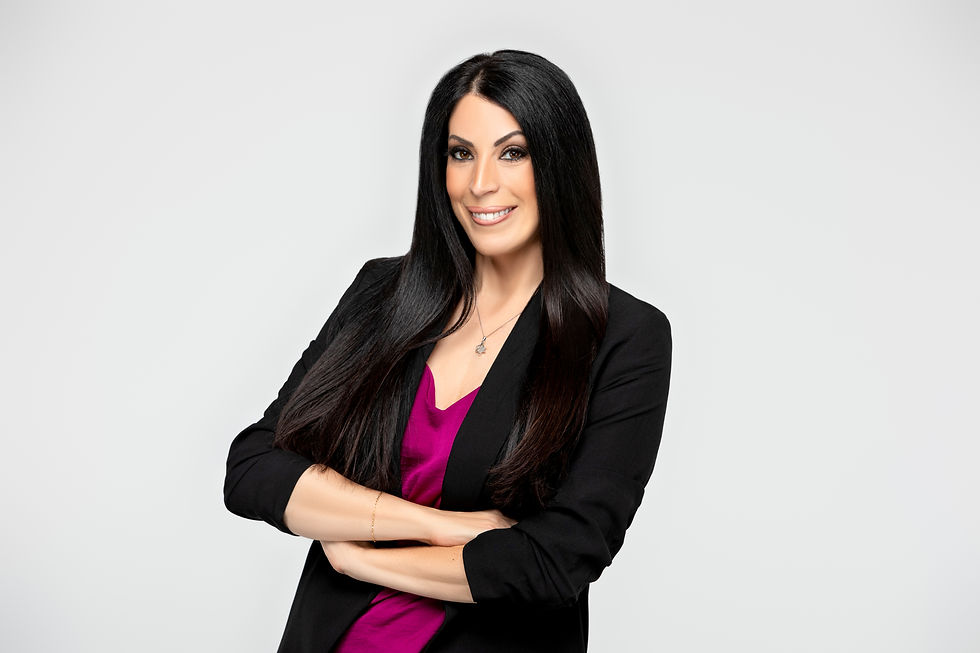 Amy Ancevski Headshot .jpg