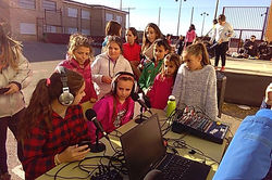 12274465_10205380255211500_921583253558509323_n