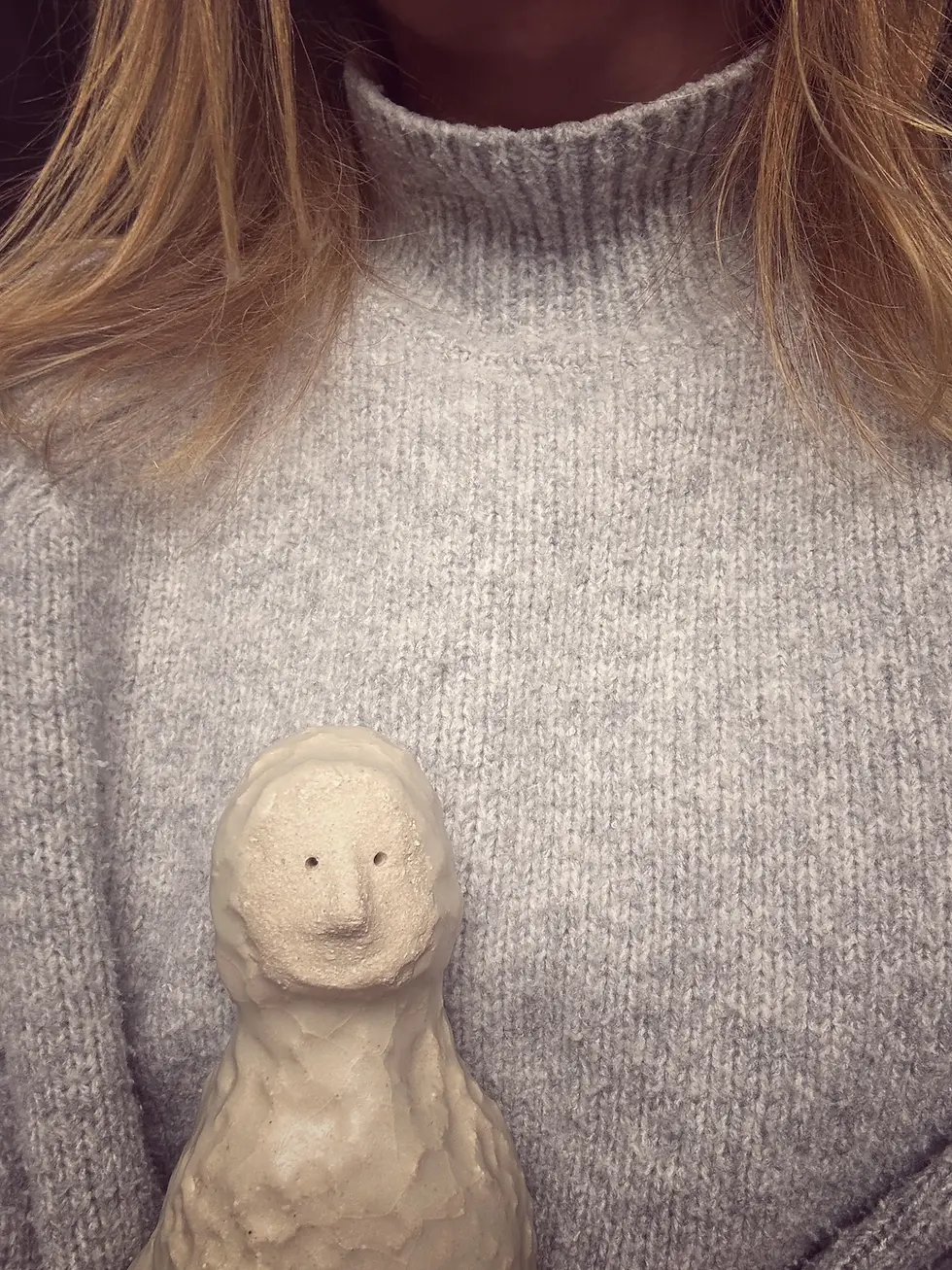 The Emotional DNA of Nummias: Exploring Presence in Ceramic Sculpture