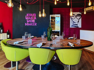 Das Landliebe Kellerstöckl in Stäfa seitlich