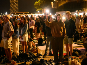 Australia Welcomes New Year with Extra Security, Remembrances of Bondi Beach Victims