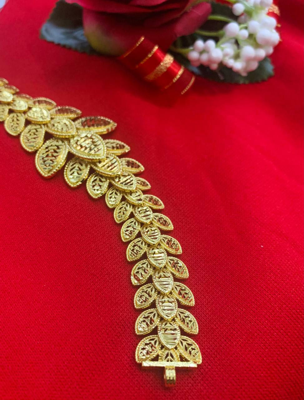 Thumbnail: EMAS KOREA 24K 916 RANTAI TANGAN DAUN KARI 18CM