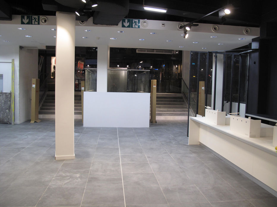 Intérieur magasin Habitat Bourges