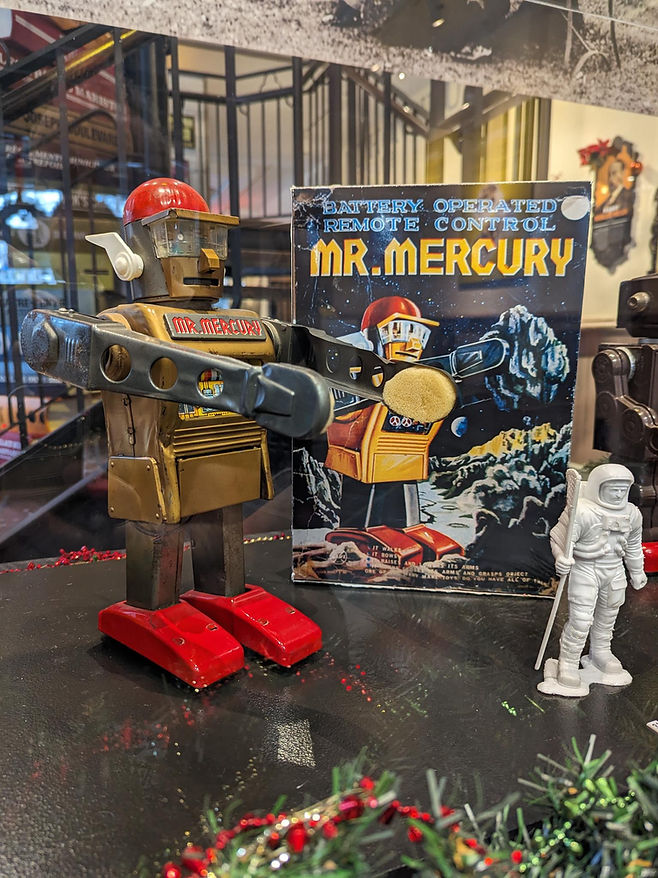 Exposition de jouets de l'espace du Musée Dorval 2023
