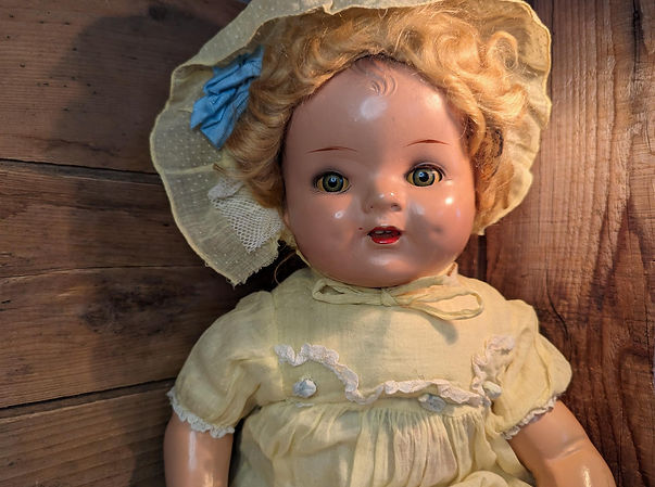 Poupée en composition, Reliable, Canada, 1935, Don de Mme Madeleine Gagnon (Les Escoumins)