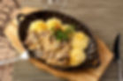Boeuf Strogonoff, accompagne de creme aigre
