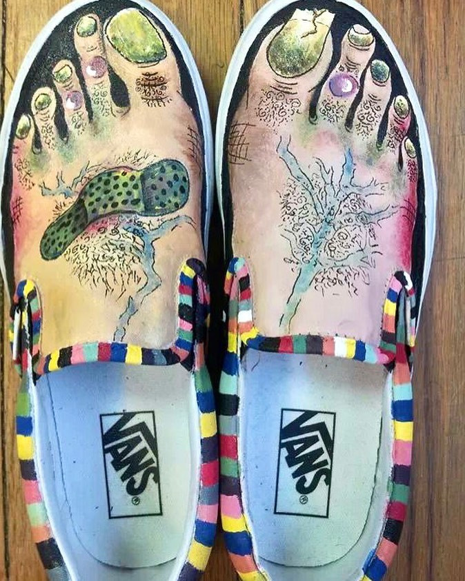 Thumbnail: Custom Feettii's