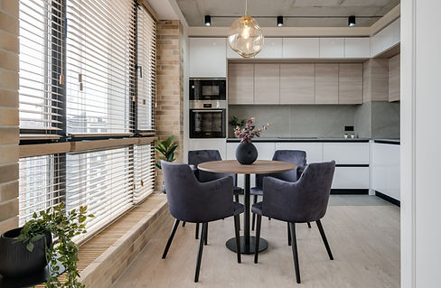 WOODEN VENETIAN BLINDS
