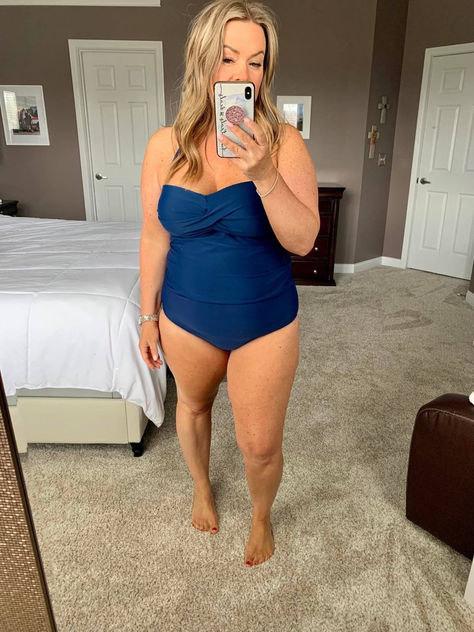 ⭐️Cute Swimsuit⭐️