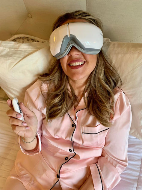 😍Renopho Eye Massager with Heat and Vibration😍