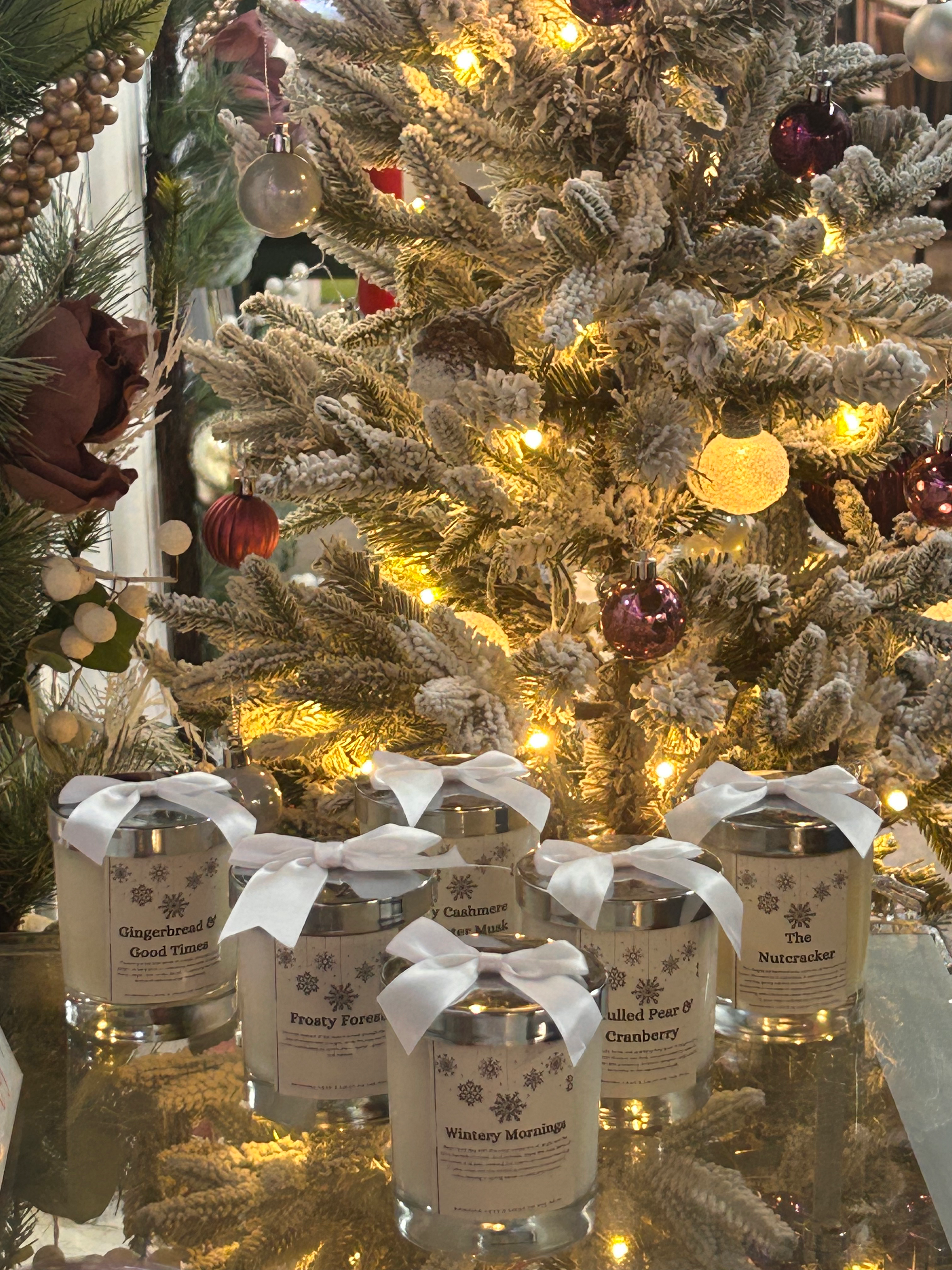 Christmas Candles, Cosy Scents, Christmas Scents, Cinnamon Scents, Handmade, Soy