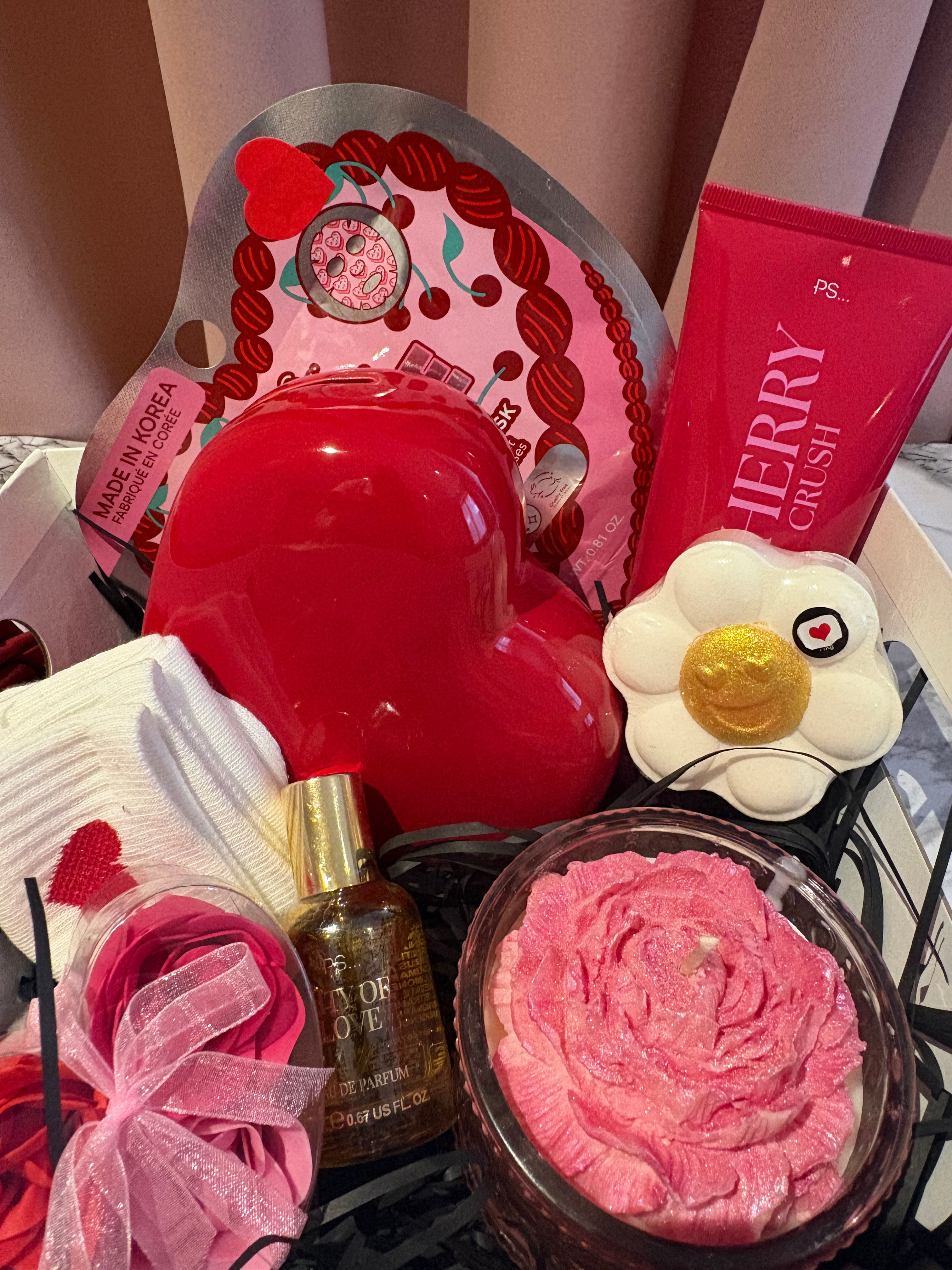 Valentine’s Luxury Pamper Gift Box for Her | Bath & Body Set with Scented Candle