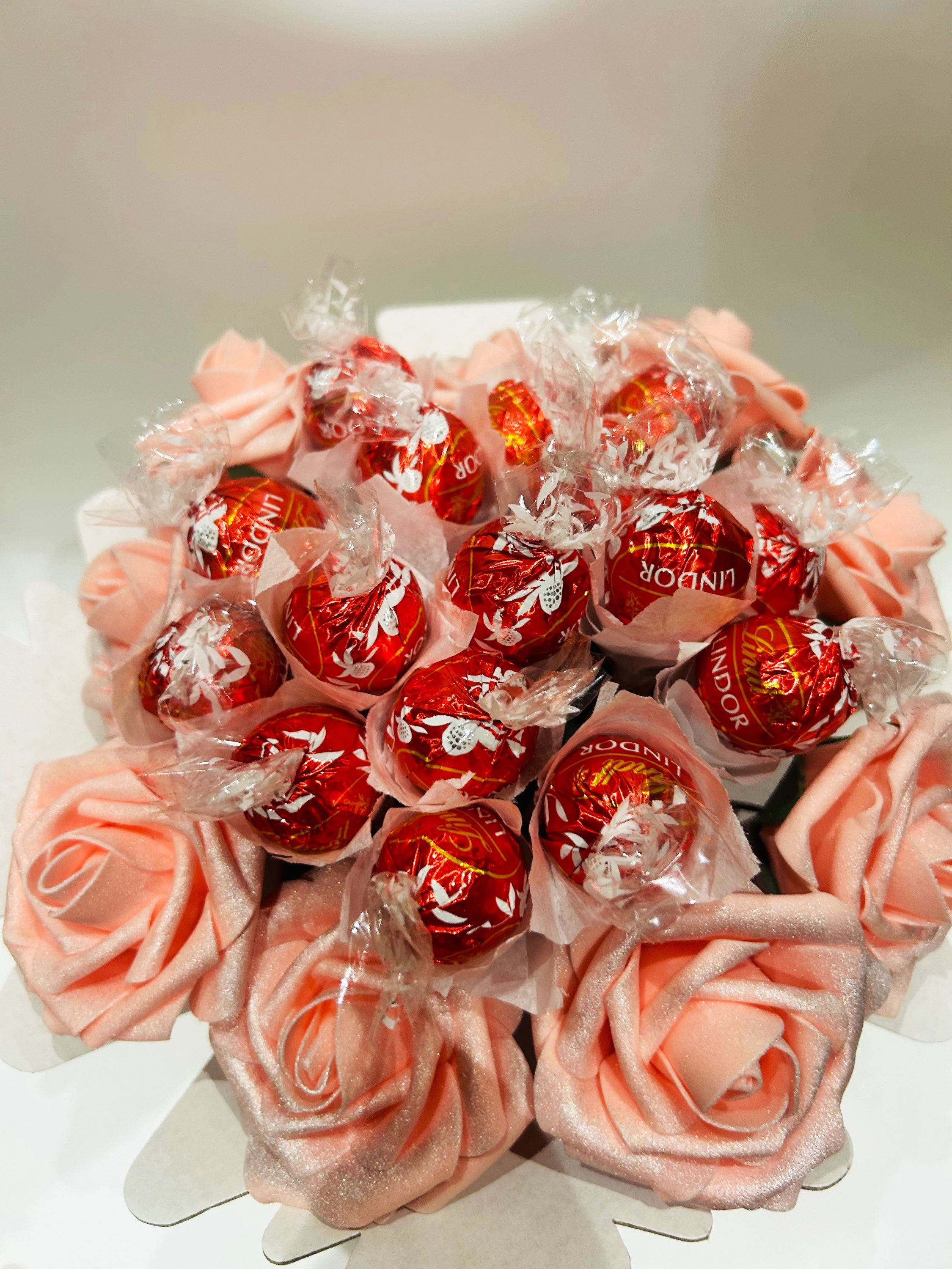 Lindt Lindor Chocolate Bouquet in Box 