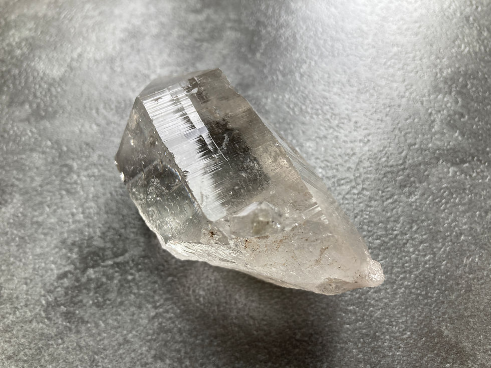 サムネイル： マニハール水晶原石