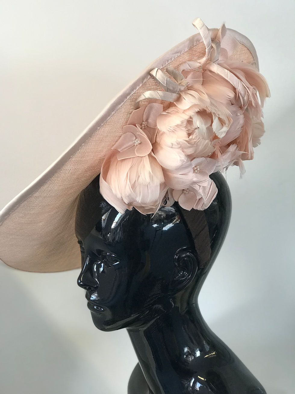 Thumbnail: Peaches and Cream Saucer 