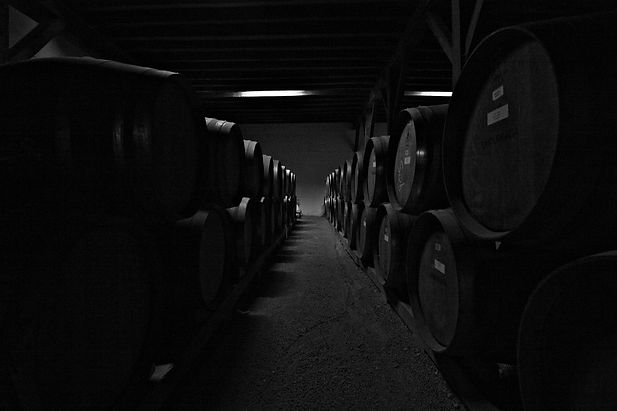 old oak barrels used to flavor coffey coffee brabds