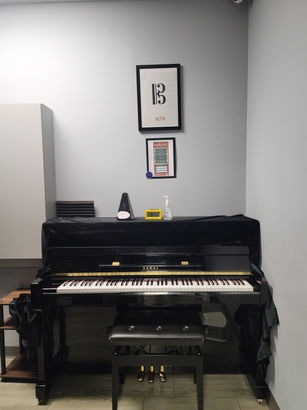 rental music instruments piano