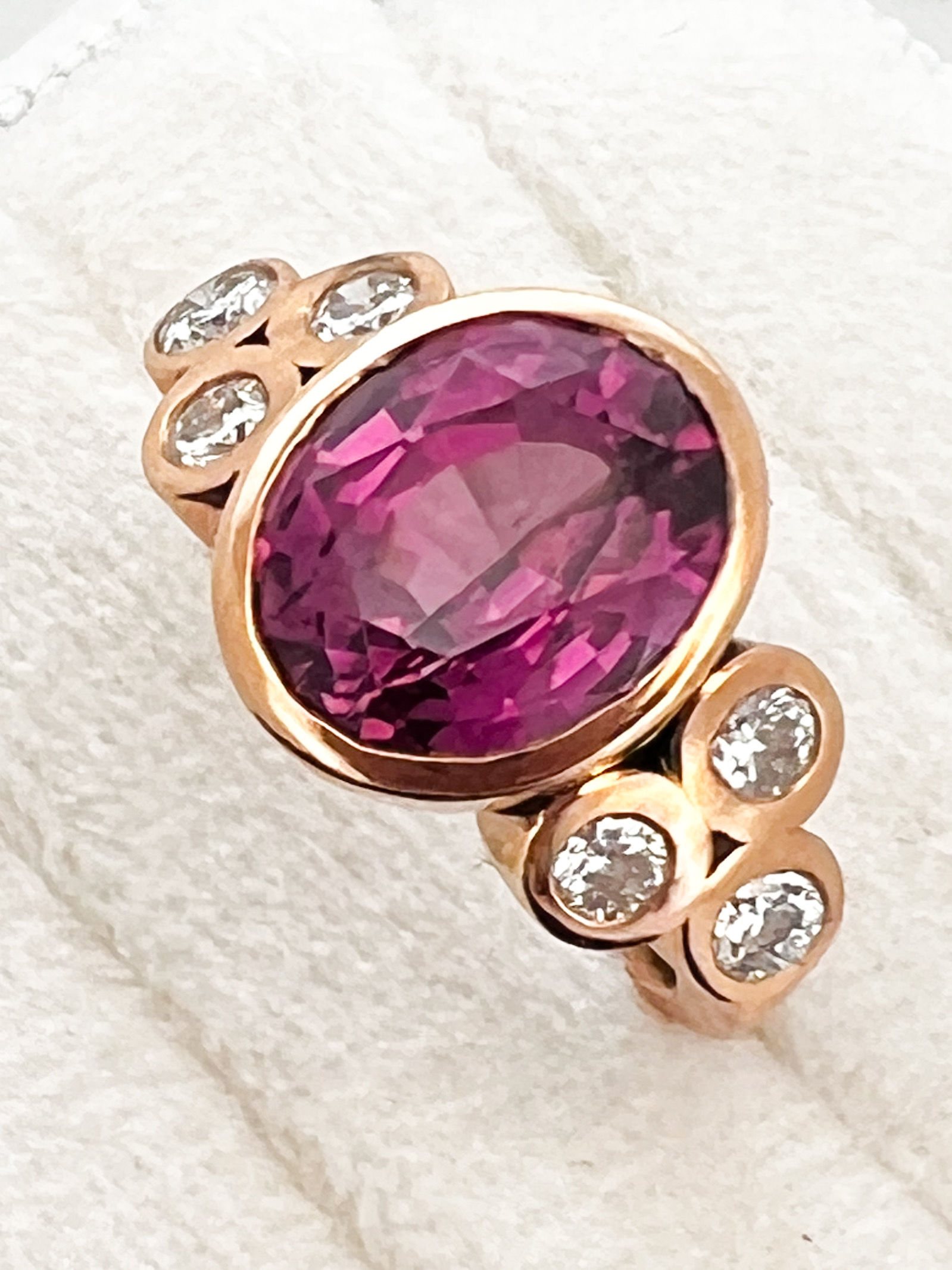 Umbalite Garnet (5.0 ct) Ring with Diamonds (0.51 ct) in 18k Rose Gold