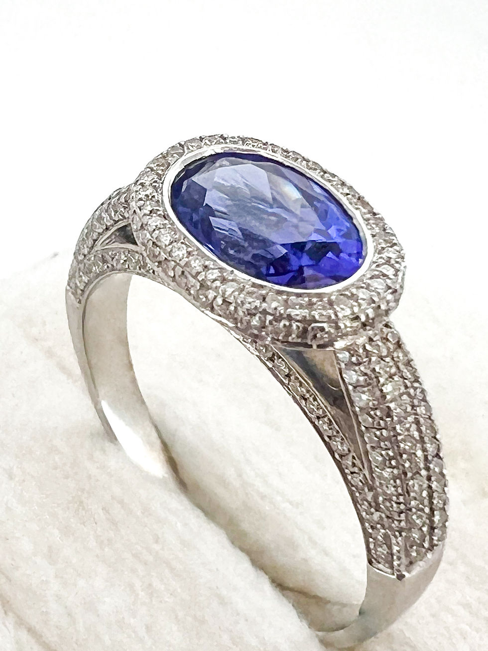 Thumbnail: Oval Tanzanite (1.48 ct) Ring w/ Diamonds (0.38 ct) in 18k White Gold
