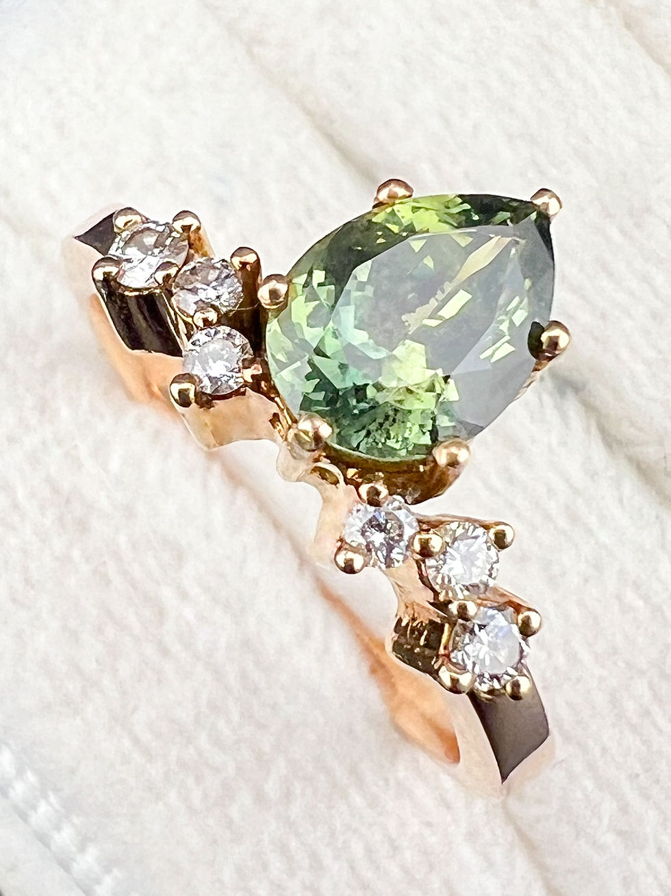 Thumbnail: Pear Green Sapphire (1.48 ct) Ring with Diamonds (0.10 ct) in 18k Rose Gold