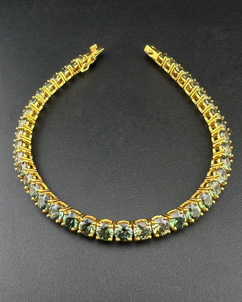 Thumbnail: Green Sapphire (14.5 ct) Tennis Bracelet in 18k Yellow Gold 
