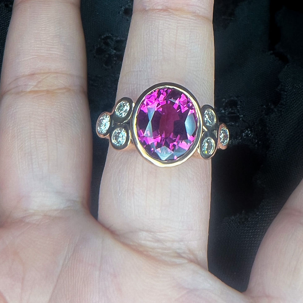 Thumbnail: Umbalite Garnet (5.0 ct) Ring with Diamonds (0.51 ct) in 18k Rose Gold